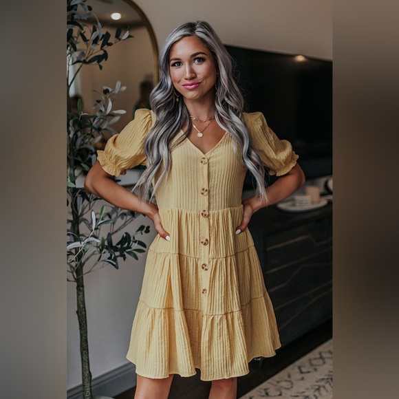 MINE CITY STARLIGHT SHIFT DRESS IN PRIMROSE YELLOW, Medium, excellent condition - Picture 6 of 13